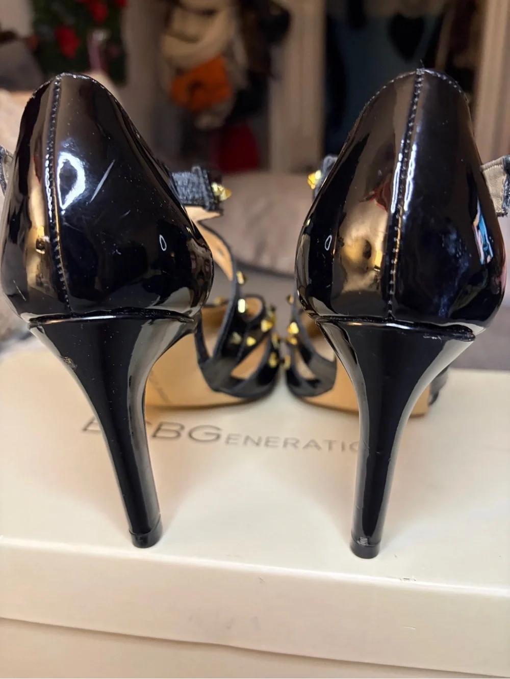Adrienne Vittadini Black Patent Pointed-Toe Studded Strappy Heels size 6